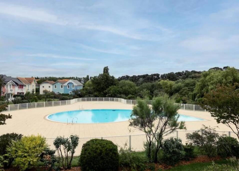 Charmante Maison De Vacances Avec Acces Piscine Talmont-Saint-Hilaire Εξωτερικό φωτογραφία